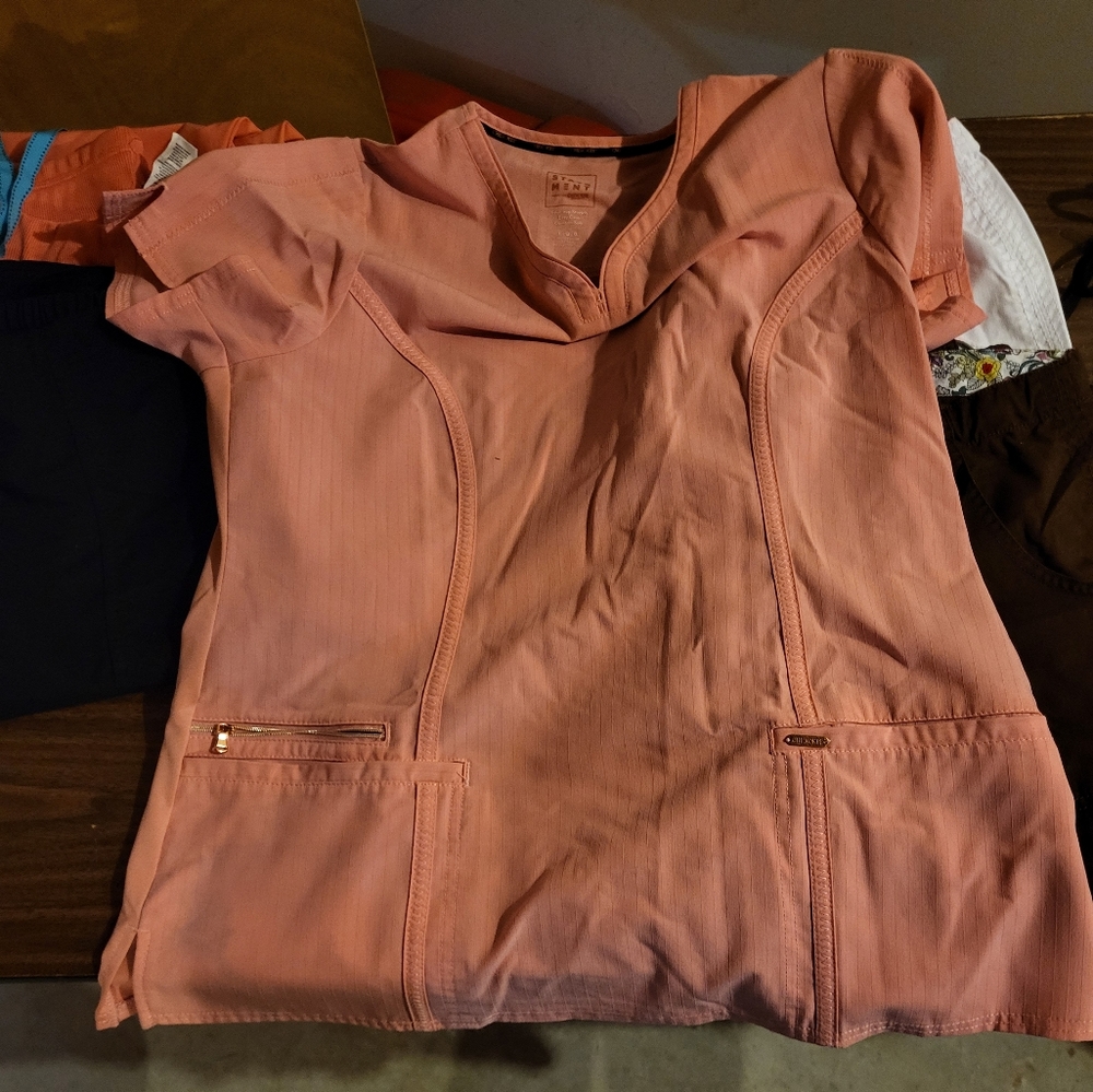 CHEROKEE SCRUB TOP, LARGE, PEACH, READ DESCRIPTION